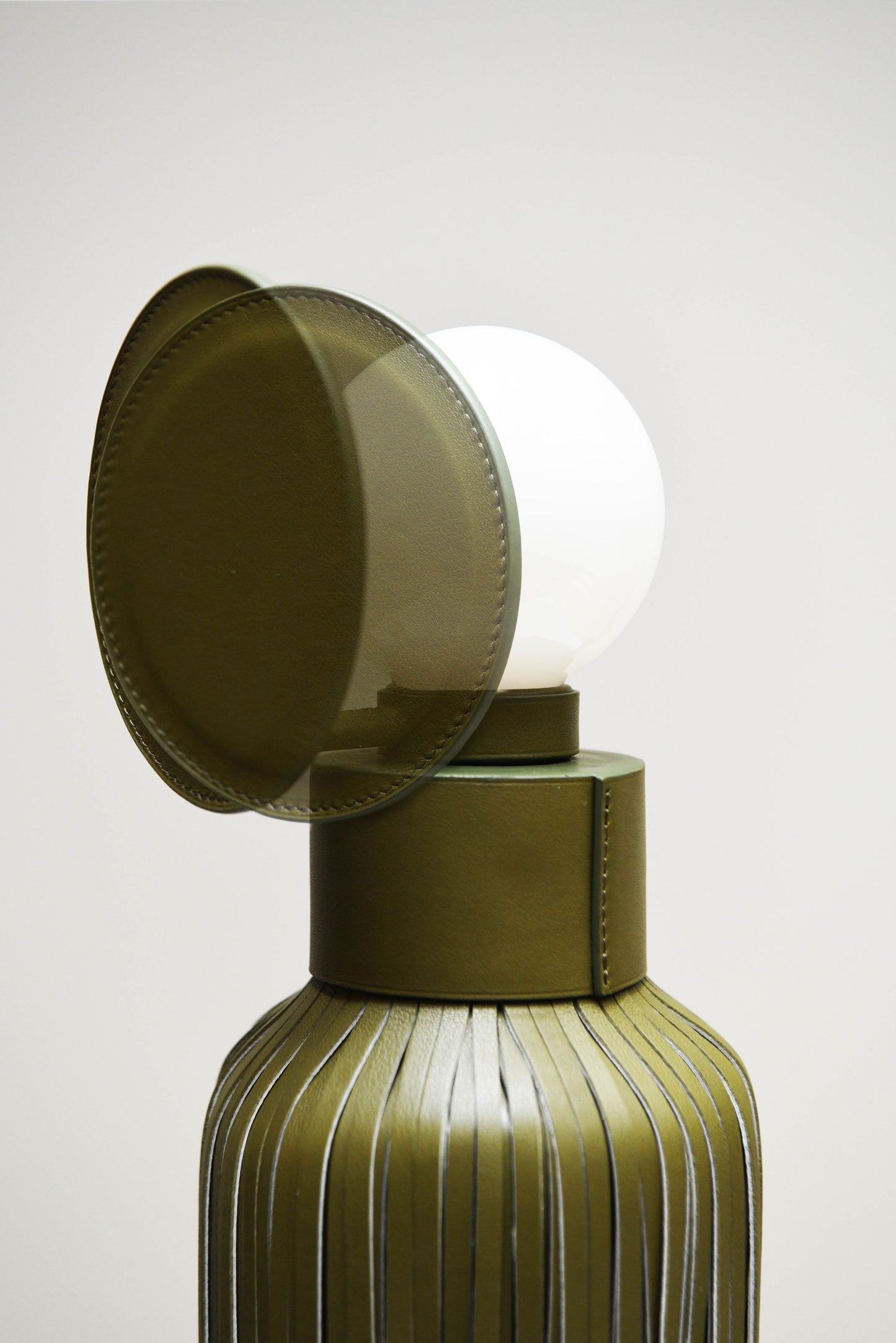 LAMPE POMPOM