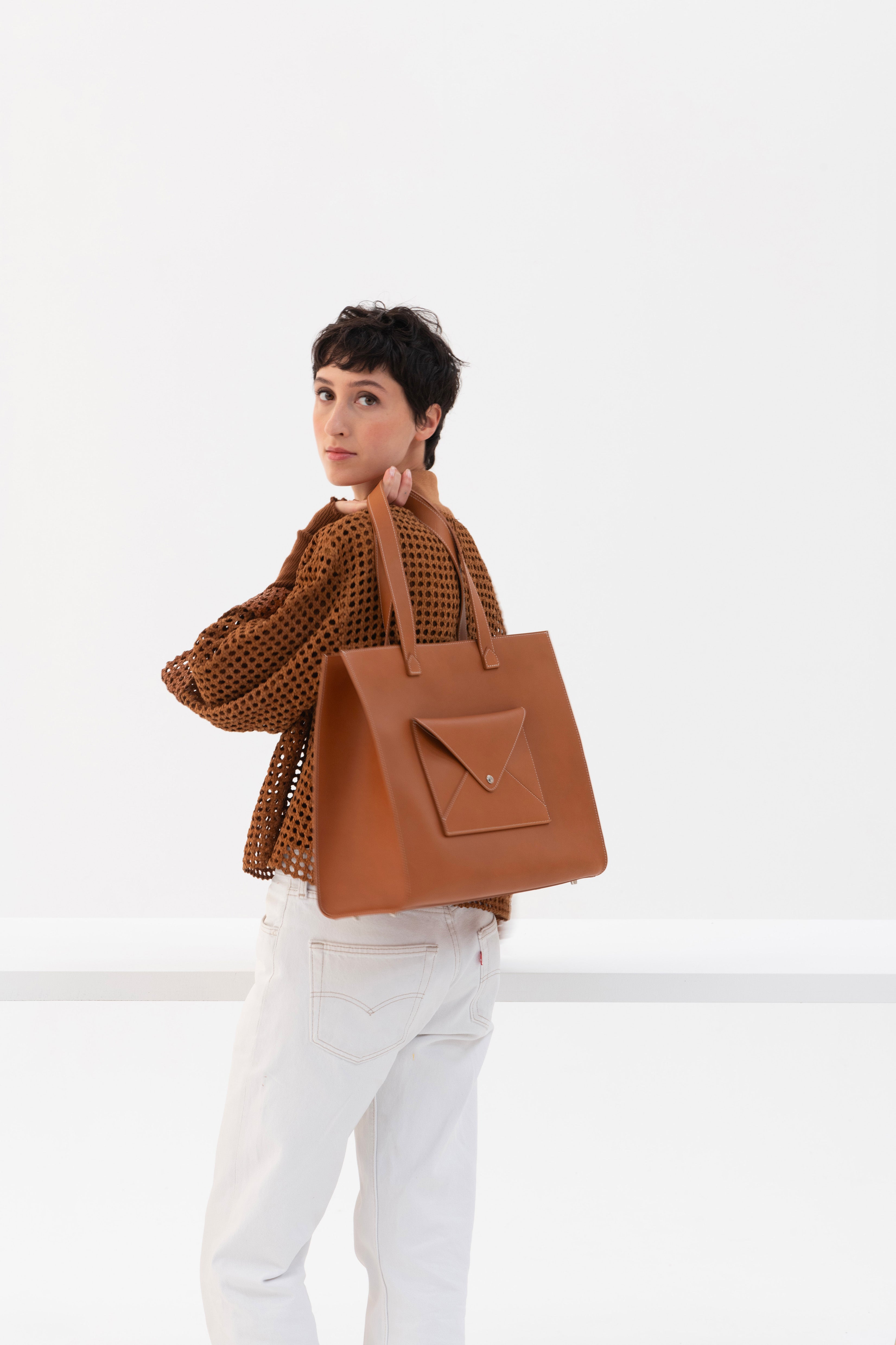 ENVELOPPE Sellier Calf – Hélène Nepomiatzi