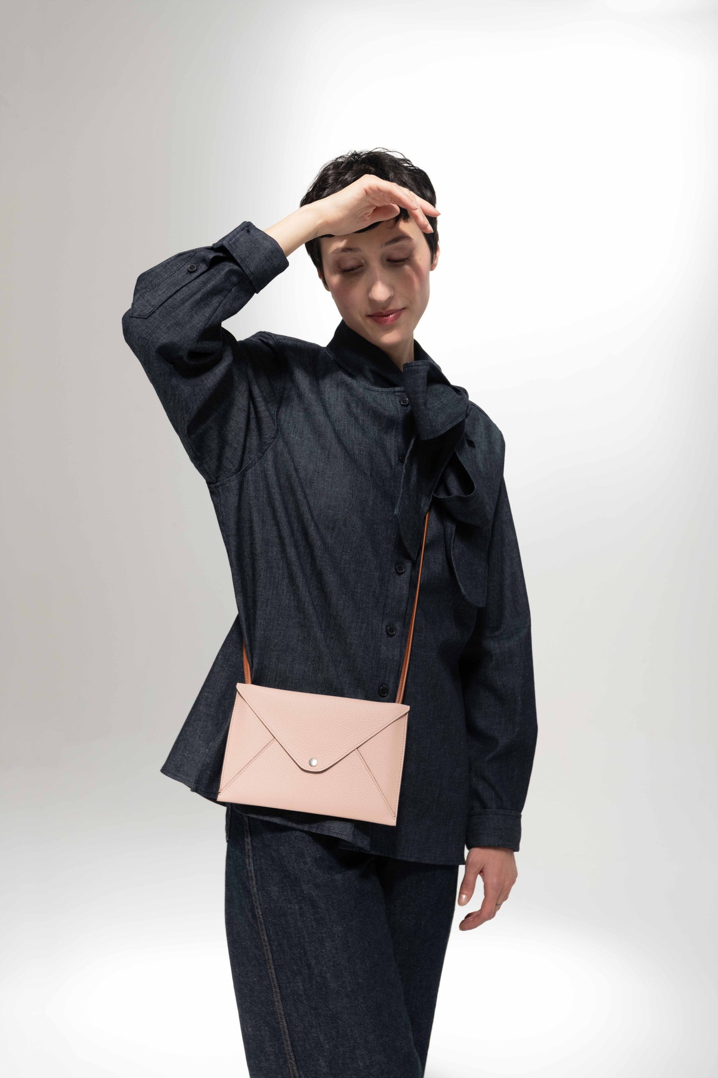 VICE VERSA Pouch