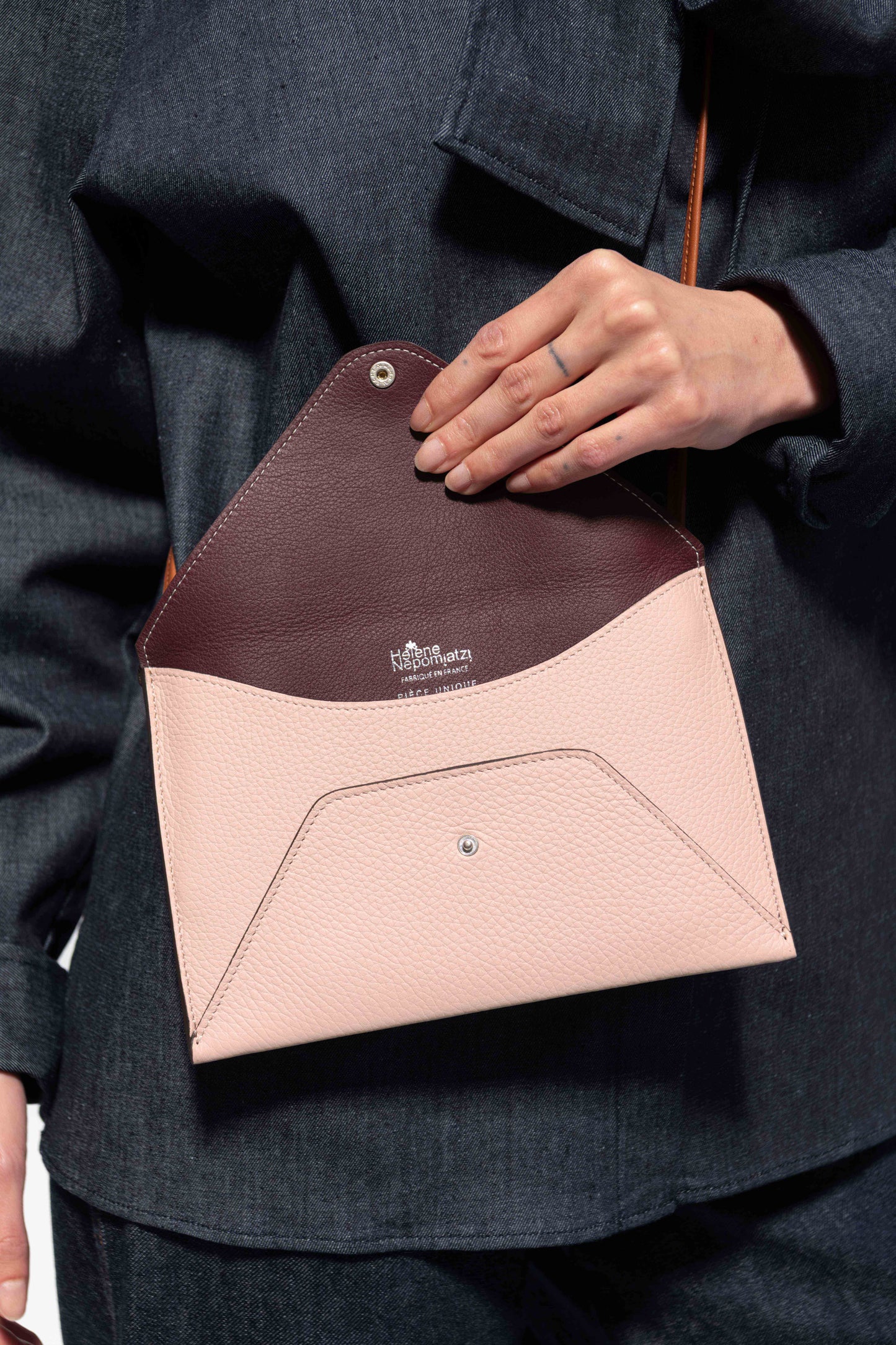 VICE VERSA Pouch